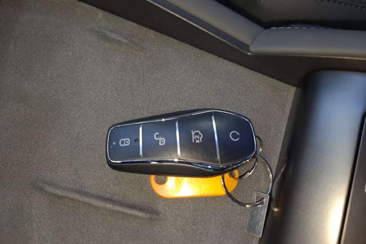 Used BYD Qin L 2025 DM-i Smart Drive 120KM Superior Model
