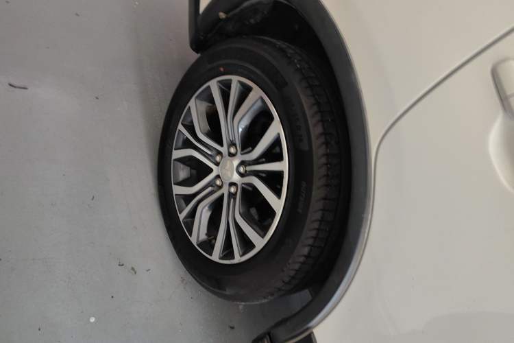 Used Mitsubishi Outlander 2017 2.0L Two-Wheel Drive Glory Edition 5 Seats