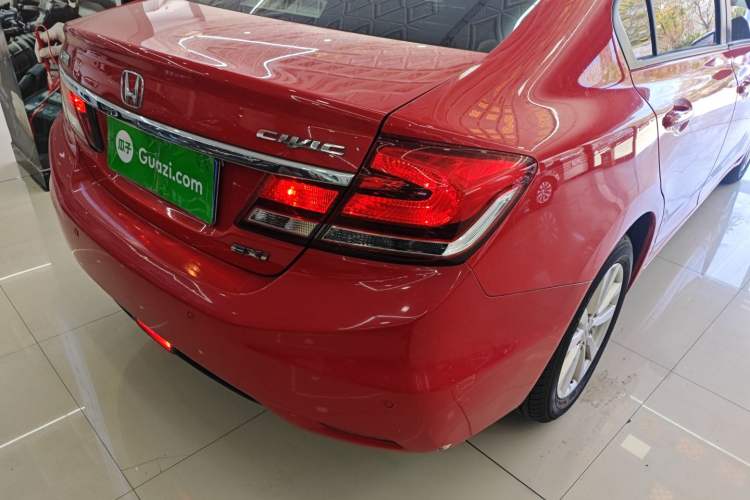 Used Honda Civic 2014 1.8L automatic comfort version Exterior 3