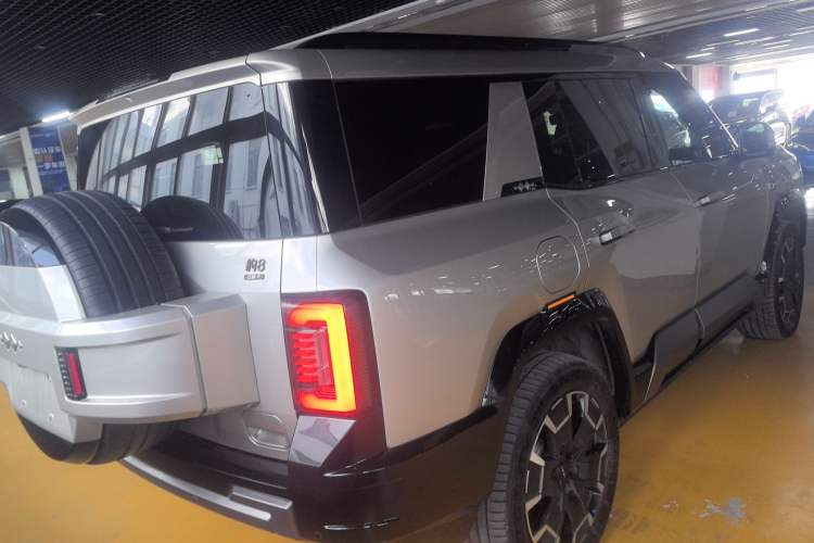 Used Formula Leopard 8 2025 Smart & Brave Flagship Edition 7 Seats