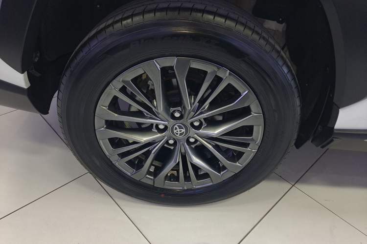 Used Toyota Wildlander 2023 Dual-Motor 2.5L E-CVT Four-Wheel Drive Prestige Edition