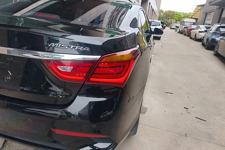 Used Hyundai Mistra 2017 1.8L Automatic Deluxe DLX Model China V Emission Standard Exterior 3