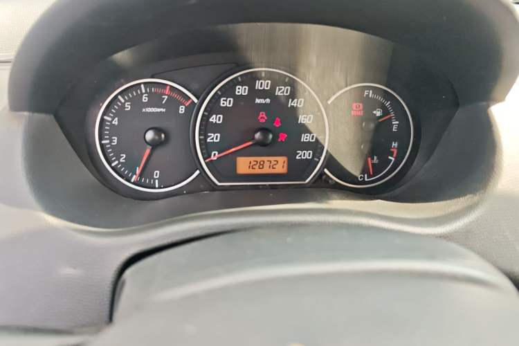 Used Suzuki Swift 2013 1.5L Manual Standard Edition
