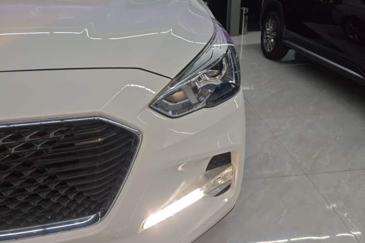 Used Haval M6 2017 1.5T Automatic Two-Wheel Drive Elite Model