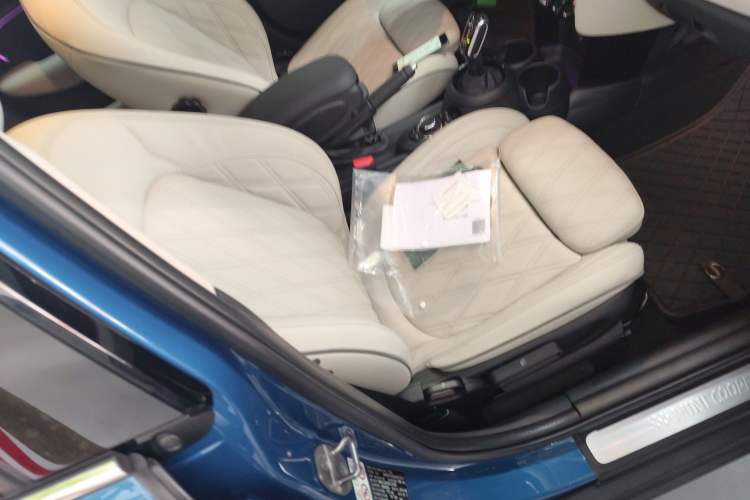 Used MINI 2022 2.0T COOPER S Classic Edition Five-Door Version Right Front Seat