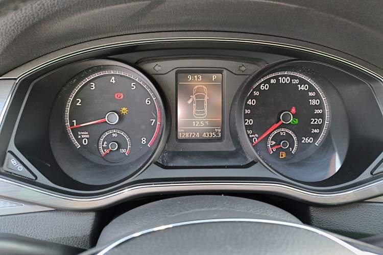 Used Volkswagen Passat 2017 330TSI DSG Luxury Edition
