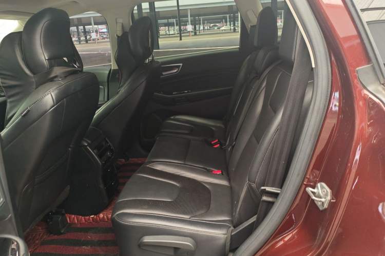 Used Ford Edge 2018 EcoBoost 245 Four-Wheel Drive Titanium 7-Seater
