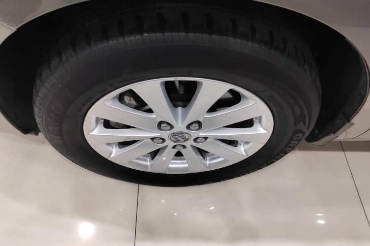 Used Buick GL8 2018 28T Comfort Model China VI Standard