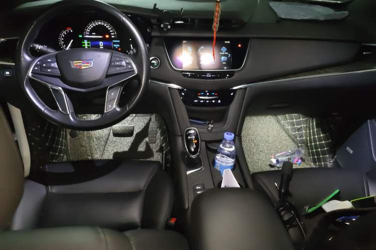 Used Cadillac XT5 2018 28E Four-Wheel Drive Tech Version