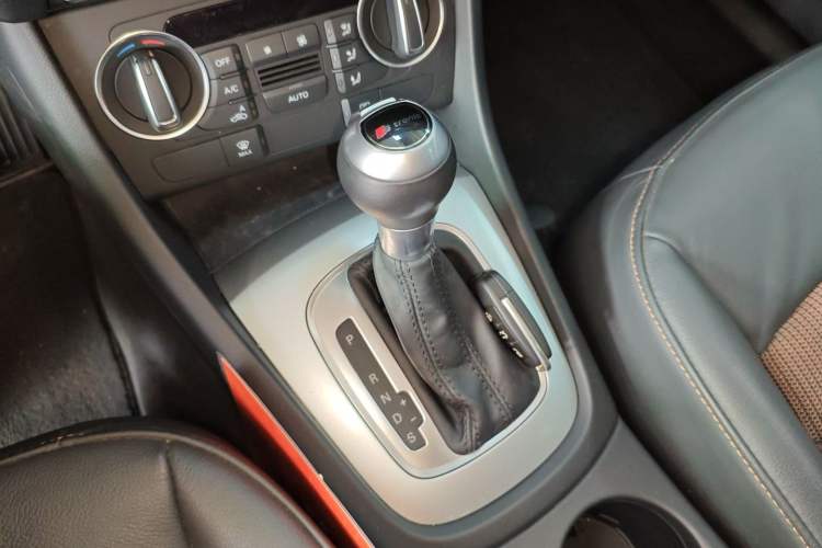 Used Audi Q3 2017 30 TFSI Fashion Model
