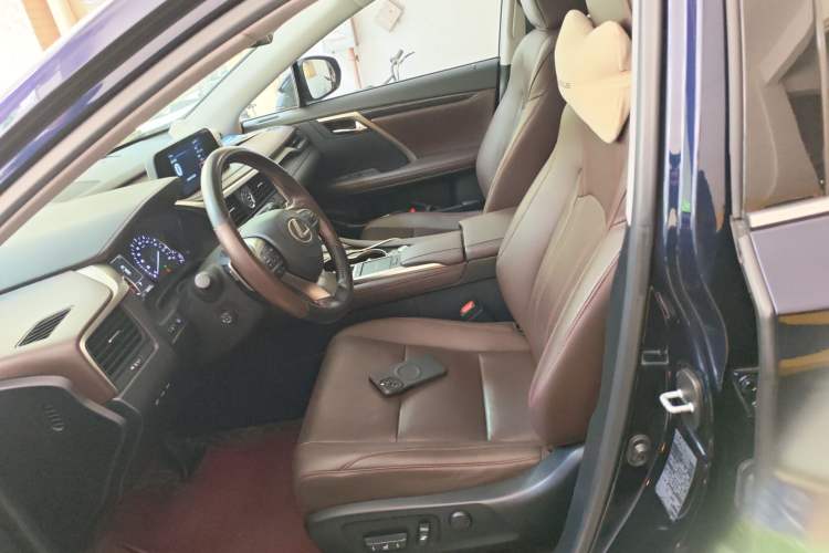 Used Lexus RX 2020 Revised Version 300 Two-Wheel Drive Comfort Edition
