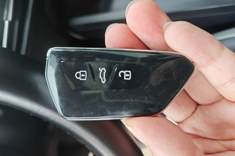 Used Volkswagen Golf 2021 200TSI DSG Pro Vehicle Key
