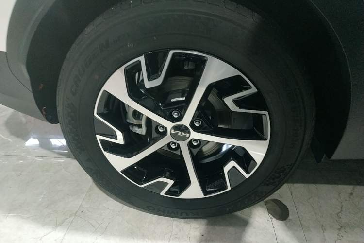 Used Kia Sportage (Chinese Domestic Model) 2025 1.5T Two-Wheel Drive Prestige Smart Enjoyment Version
