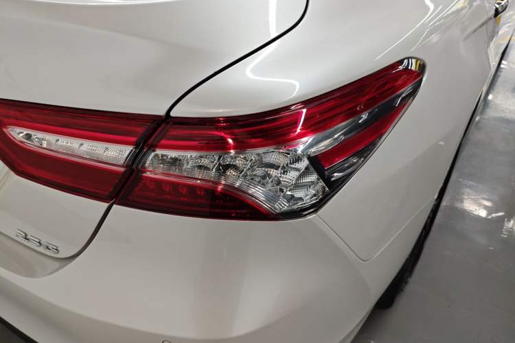 Used Toyota Camry 2021 2.5G Luxury Edition Right Rear Taillight