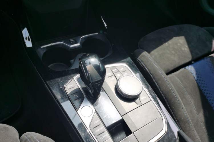 Used BMW 2 Series 2021 225i Four-Door Coupe M Sport Night Edition Gear Lever