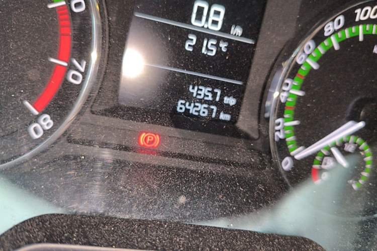 Used Skoda Octavia 2019 1.5L Automatic Comfort Edition Odometer Close Up