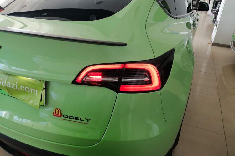 Used Tesla Model Y 2021 Performance High-Performance All-Wheel-Drive Version Right Rear Taillight