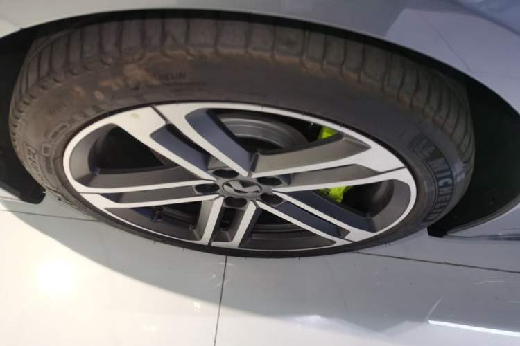 Used Nio ET5T 2025 Model Champion Commemorative Edition, 75kWh Touring
