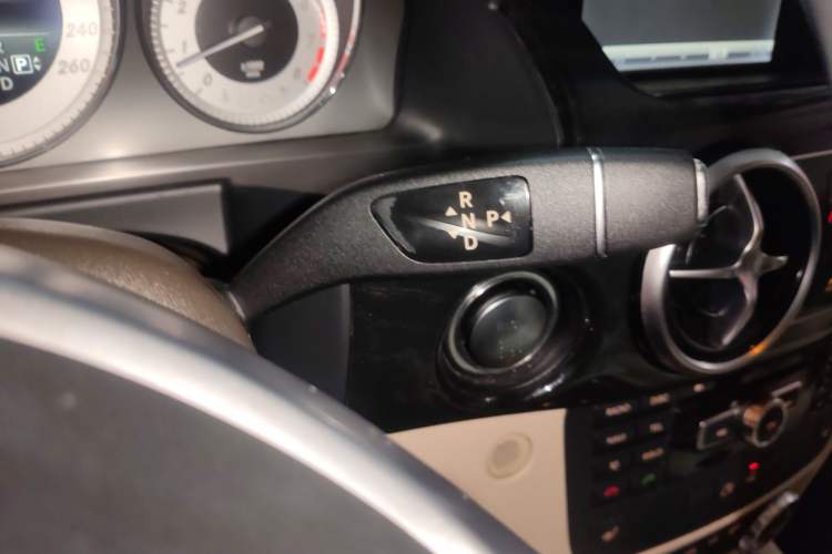 Used Mercedes-Benz GLK-Class 2013 GLK 300 4MATIC Luxury Model