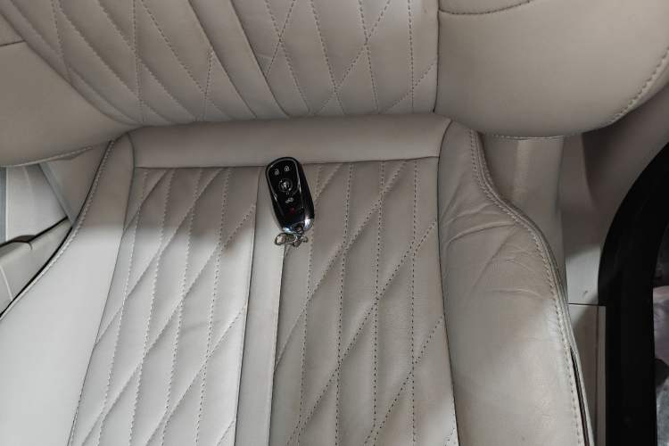 Used Buick GL8 2023 Land Executive Class 652T Luxury Model