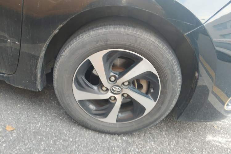 Used Toyota Levin 2017 Revised 185T CVT Elite Edition China V Standard Right Front Wheel Hub