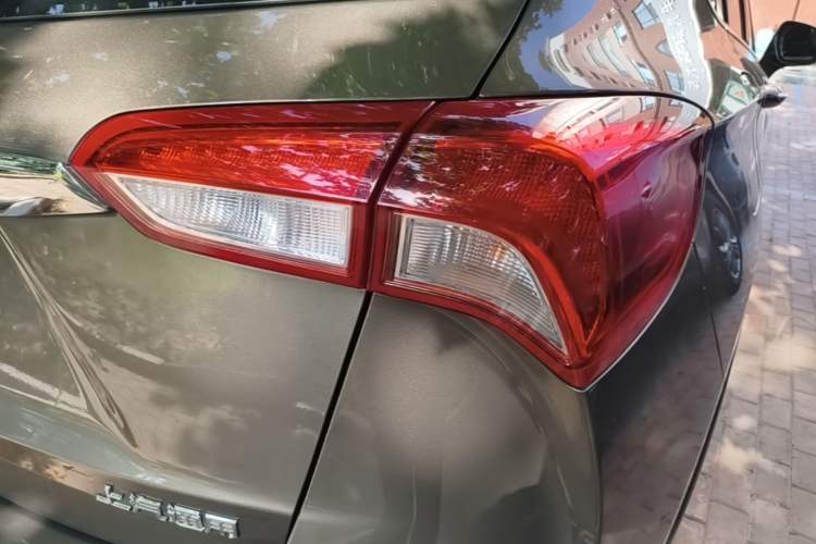 Used Buick Envision 2018 28T Four-Wheel Drive Luxury Model
