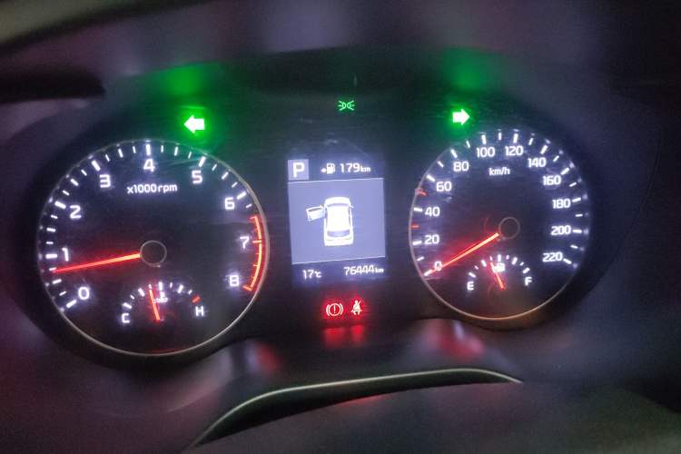 Used Kia KX Cross 2017 1.4L AT GLS
