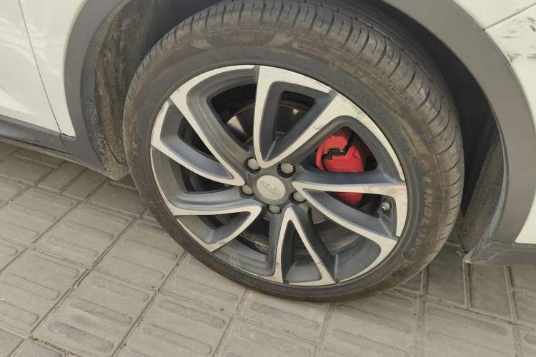 Used Geely Auto Emgrand GS 2016 Sport Edition 1.3T Automatic ZhenShang Model Right Front Wheel Hub