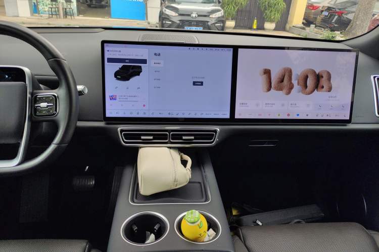 Used Li Auto L8 2023 Pro Model Audio And AC Panel