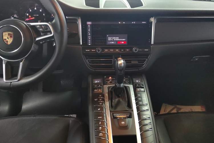 Used Porsche Macan 2018 Macan 2.0T
