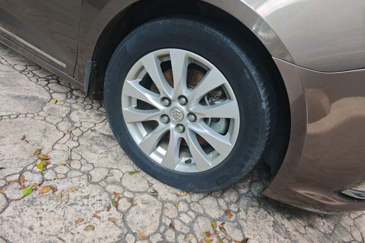 Used Buick LaCrosse 2013 2.4L SIDI Elite Comfort Version