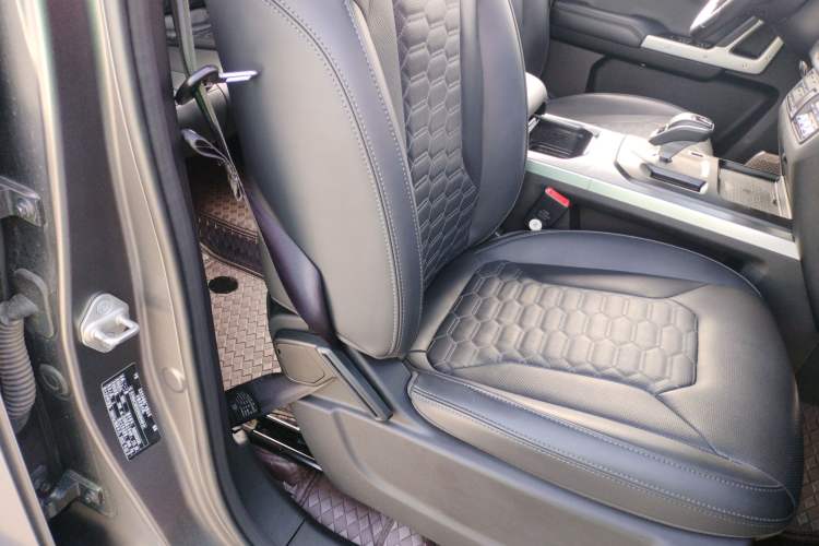 Used 212 T01 2024 2.0T Mechanic
