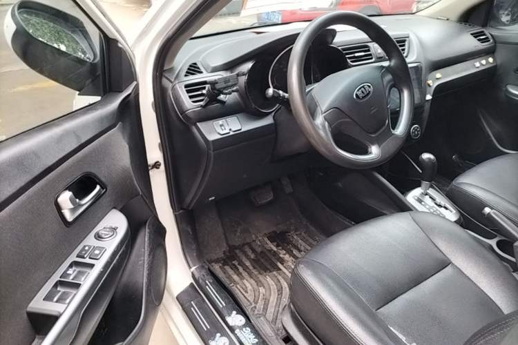 Used Kia K2 2015 Sedan 1.4L Automatic GLS
