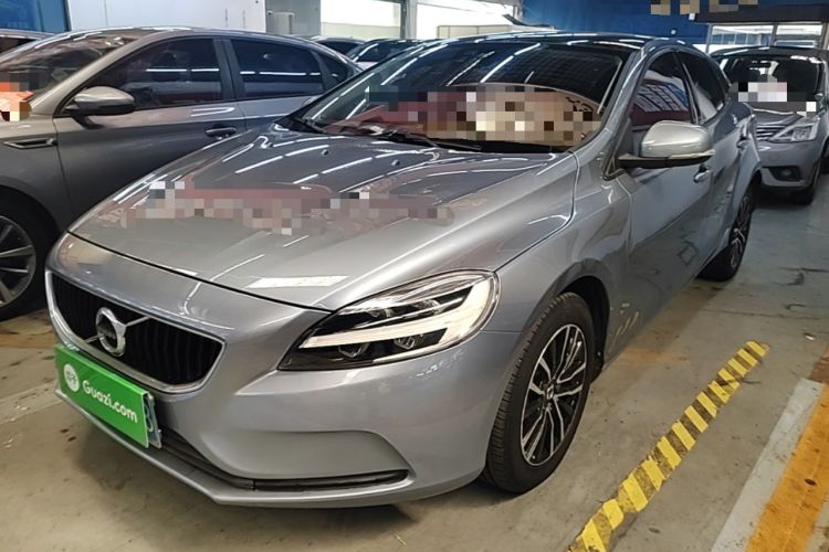 Used Volvo V40 2018 T3 Zhiyi Edition Guazi used car, China used car export, Used car for sale, Used cars, Cheapest cars for sale