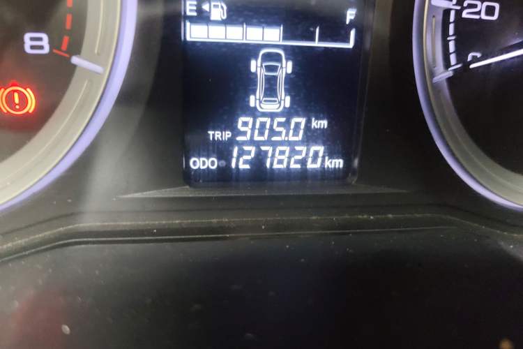 Used Isuzu JLM 2017 2.0T Two-Wheel Drive Advanced Version 4K21D4T Odometer Close Up