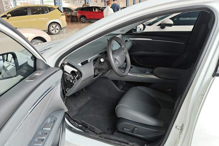 Used XPeng MONA M03 2024 620 with Ultra-Long Range
