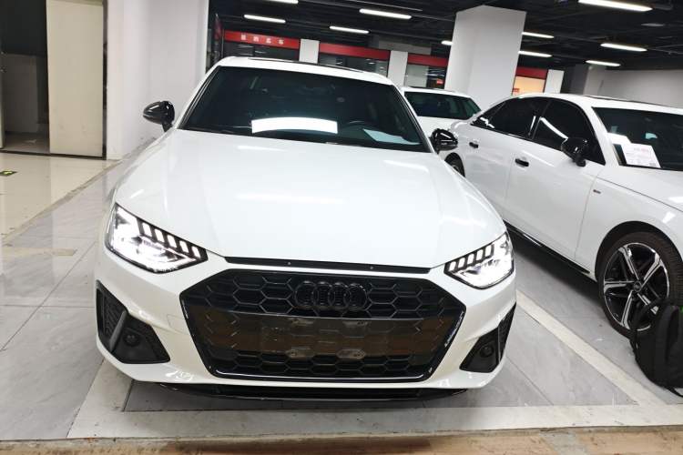 Used Audi A4L 2023 40 TFSI Luxury Dynamic Model
