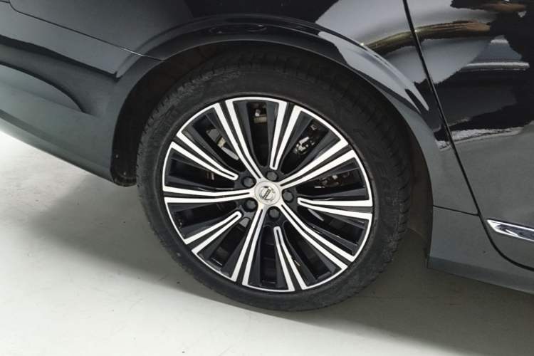 Used Volvo S90 2023 B5 Zhiyuan Luxury Edition