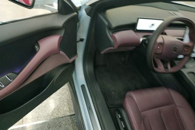 Used Nio ET5T 2024 75kWh Touring Driver Seat