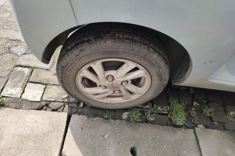 Used Wuling Hongguang MINIEV 2021 Macaron Fashion Model Lithium Iron Phosphate
