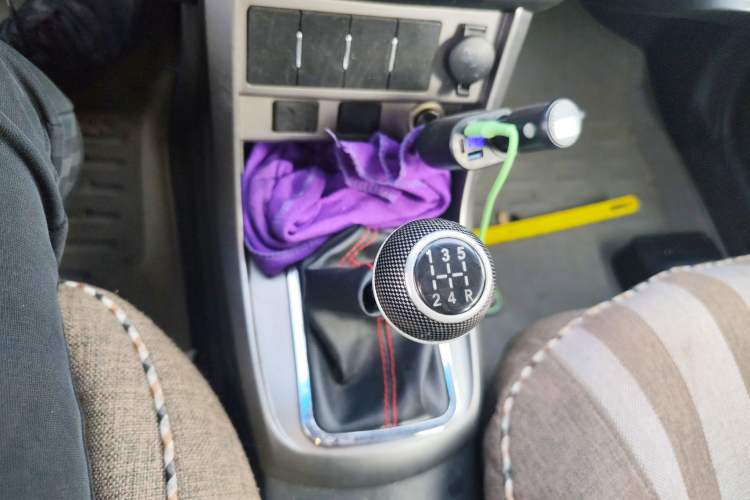 Used Geely Auto Classic Emgrand 2013 Hatchback 1.5L Manual Elite Model