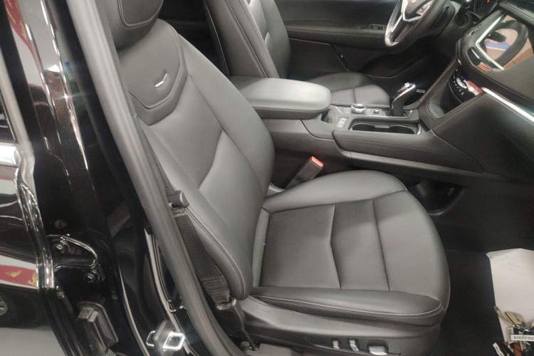 Used Cadillac XT5 2024 2.0T Two-Wheel Drive Fashion Edition Right Front Seat