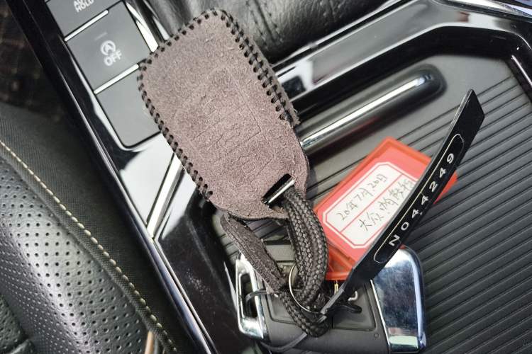 Used Volkswagen Passat 2020 330TSI Luxury Edition China VI
