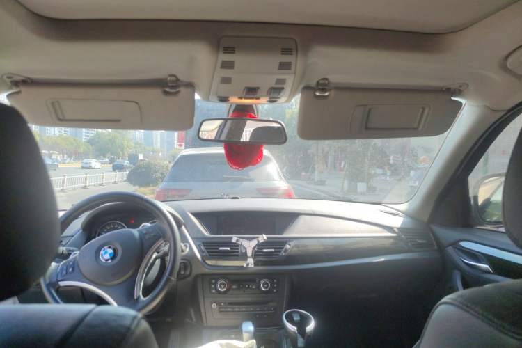 Used BMW X1 2010 xDrive28i
