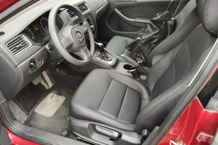 Used Volkswagen Sagitar 2012 1.6L Automatic Fashion Edition