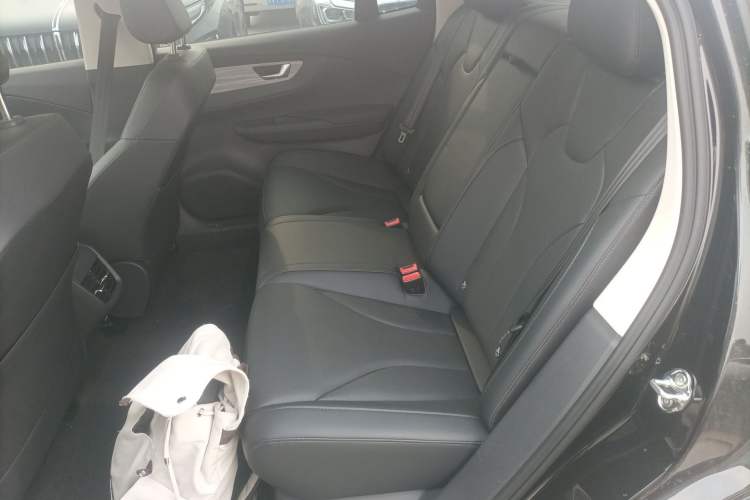 Used Hongqi E-QM5 2025 500km Range Commuter Version