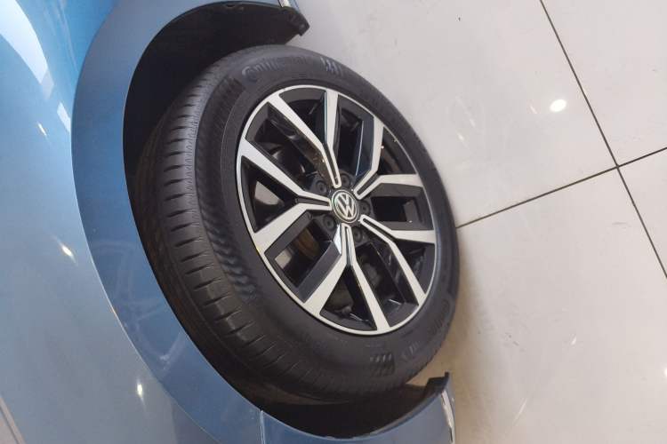 Used Volkswagen Variant 2018 380TSI Two-Wheel Drive Comfort Edition
