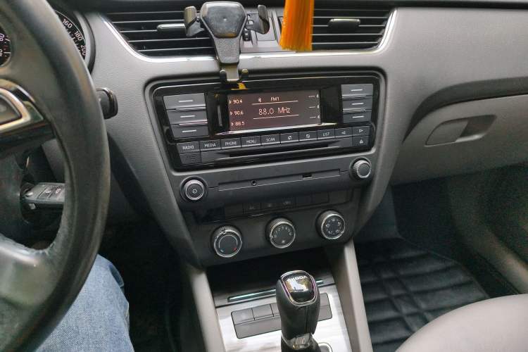 Used Skoda Octavia 2015 1.6L Automatic Yijie Edition