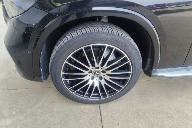 Used Mercedes-Benz GLC 2023 GLC 300 L 4MATIC Luxury 7-Seater