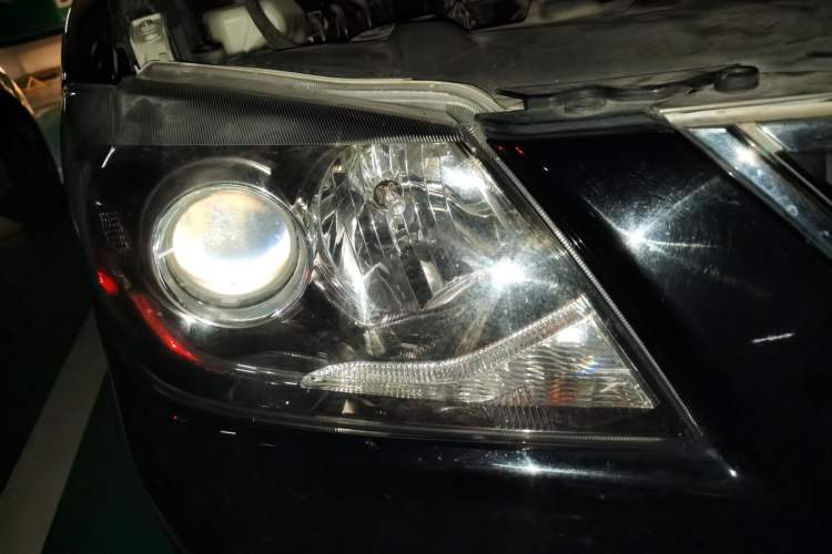 Used Toyota Camry 2013 200G Classic Luxury Edition Right Front Headlight